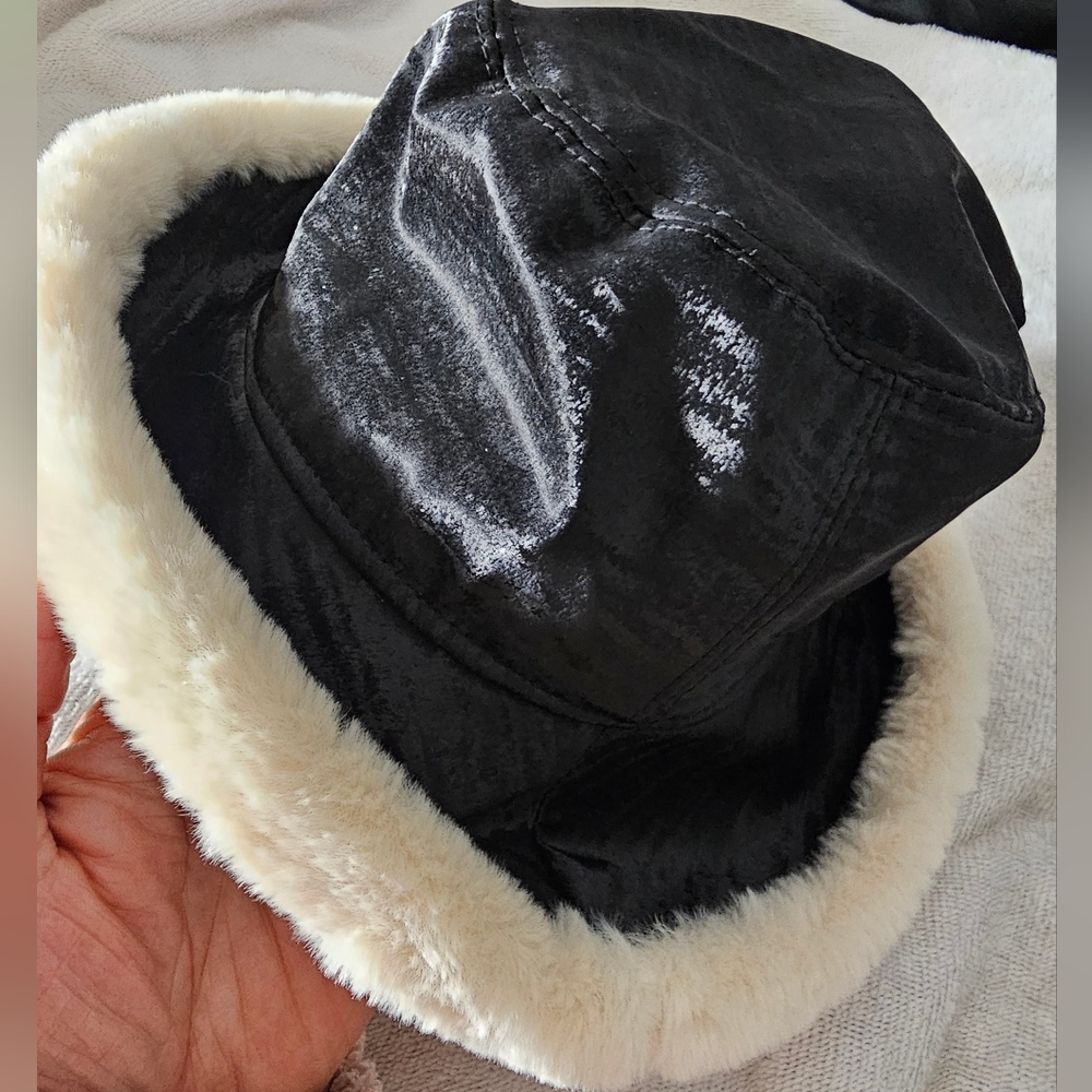 Rossini warm and up in style this hat brings flavor to your wardrobe brand new